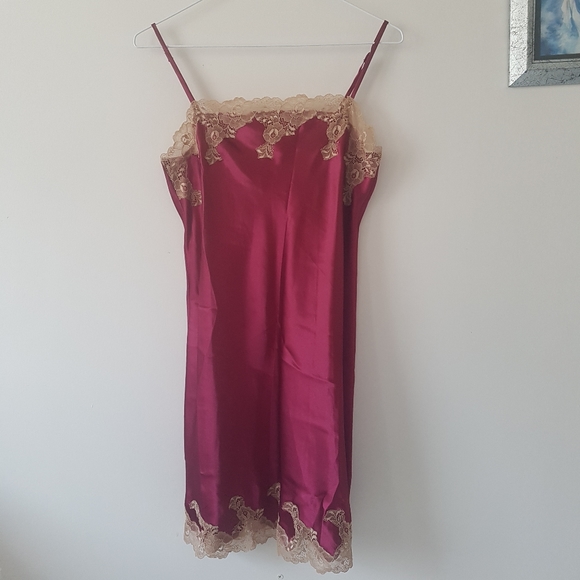 Red gold detailed slip dress, Jones New York Size S comfortable and elegant - Picture 2 of 3